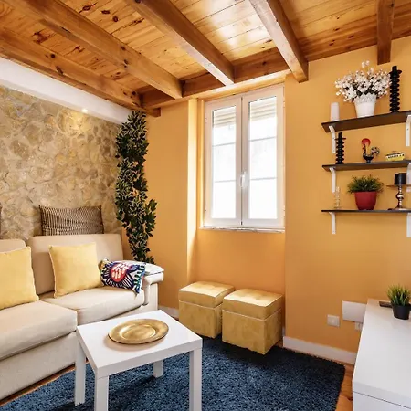 Lägenhet Guestready - Fantastic Rustic Duplex With Terrace