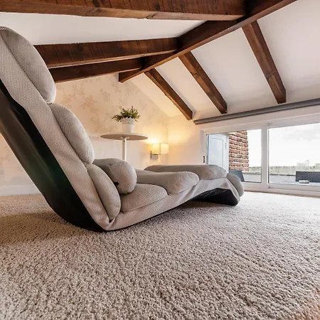 아파트 Guestready - Fantastic Rustic Duplex With Terrace 리스본