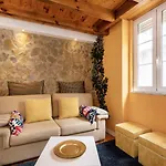 Апартаменты Guestready - Fantastic Rustic Duplex With Terrace *