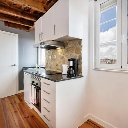 Appartamento Guestready - Fantastic Rustic Duplex With Terrace Lisbona